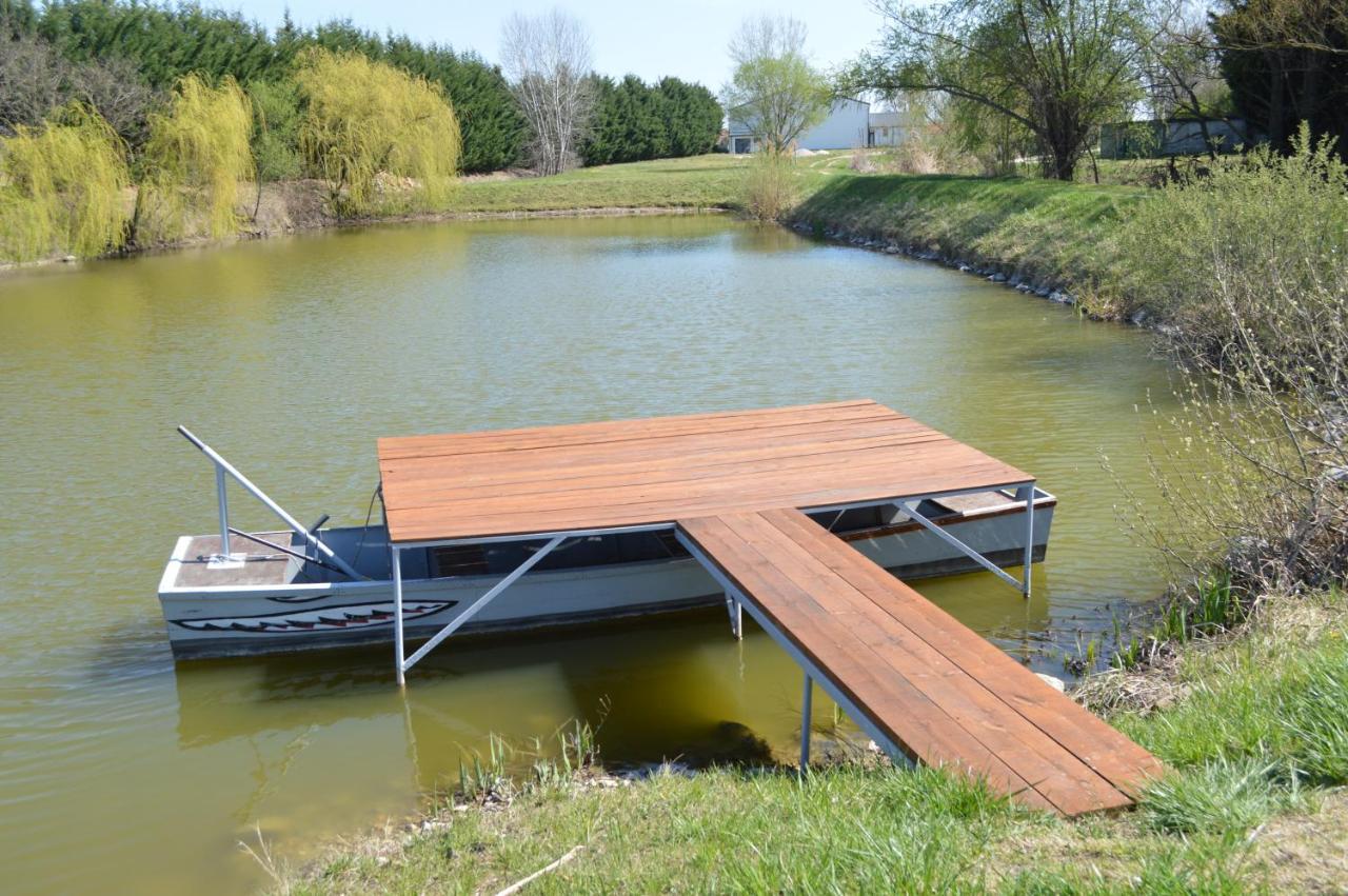 Intertranscoop Lake House Vámosszabadi Exterior foto
